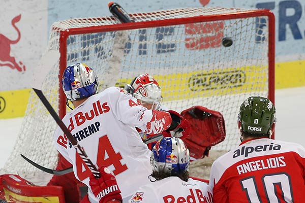 Salzburg gleicht im Finale gegen Bozen aus.