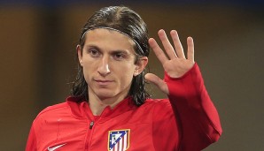 Linker Außenverteidiger: Filipe Luis (FIFA-Wert: 82). Experten-Einschätzung: Filipe Luis besticht mit seiner Geschwindigkeit (Wert 83). Außerdem hat er seine Stärken im Dribbling und der Ballkontrolle