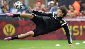 Zentrales defensives Mittelfeld: Axel Witsel (FIFA-Wert: 81). Experten-Einschätzung: Im defensiven Zentrum ist Witsel ein Muss, da er ziemlich groß und zweikampfstark ist