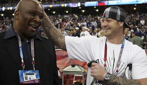 Der verletzte Giants-Tight-End Jeremy Shockey (Rechts)