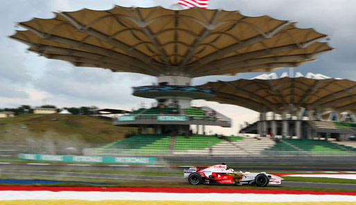 Die Qualifikation zum Großen Preis von Malaysia in Sepang war kein gutes Pflaster für die deutschen Piloten. Sutil geht nur von Platz 21 ins Rennen