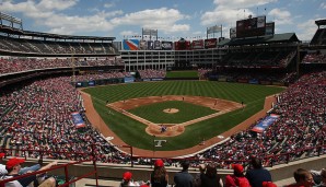 Globe Life Park: Das Stadion der Rangers hat einen durch die Bauweise einen "Jet Stream", also eine Luftzug-Schneise, die viele Bälle weit fliegen lässt. Viele Homers sind das Resultat