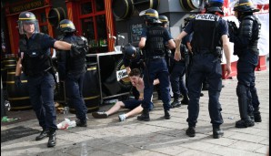 Bei der Ankunft der englischen Fans in Marseille ging es direkt hoch her. Die Polizei hatte alle Hände voll zu tun