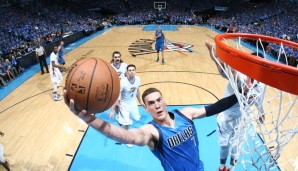 Dwight Powell kehrt für 4 Jahre und 37 Millionen Dollar zu den Dallas Mavericks zurück