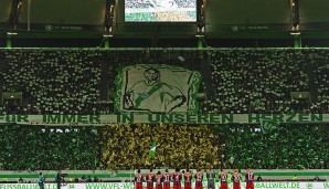 Choreografien dienen natürlich auch dem Gedenken an verstorbene Größen des Klubs. Nun, Junior Malanda hatte die Anlagen, ein ganz Großer zu werden. Nur wenige Tage nach seinem tödlichen Autounfall trauerten die Wölfe auf ihre eigene Art und Weise