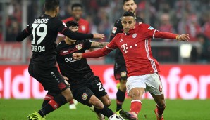 MITTELFELD: Thiago (15 Einsätze, Note: 2,6, FC Bayern): Bayerns Mittelfeldregisseur kommt die offensivere Rolle sichtlich zugute. Er ist fit und sprüht nur so vor Kreativität