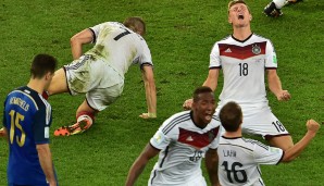 Der größte aller Titel: In Brasilien schafft das DFB-Team um Kapitän Lahm den ganz großen Coup - und krönt sich mit dem Sieg über Argentinien im Finale zum Weltmeister