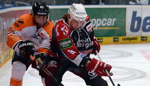 Chad Bassen (l.) wechselt von Wolfsburg nach Iserlohn