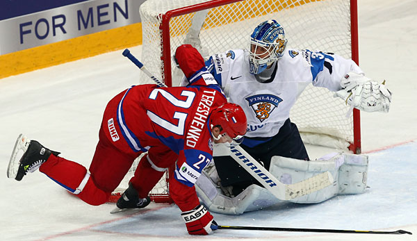 Petri Vehanen (r.) wird zukünftig das Tor der Eisbären hüten