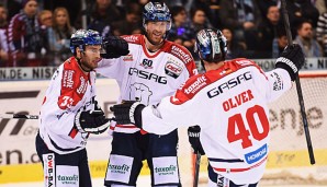 Die Eisbären können sich über die Teilnahme an den Playoffs freuen