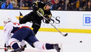 Brad Marchand hat seinen Vertrag bei den Boston Bruins langfristig verlängert