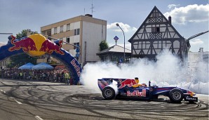 Sebastian Vettel feiert seine Siege standesgemäß mit einem Burnout