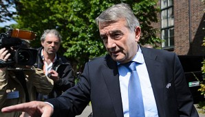 Wolfgang Niersbach findet seine Sperre unberechtigt