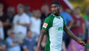 Vorher hatte der Klub alle Offerten für Danso abgelehnt, da sie nicht marktgerecht gewesen seien. Zudem fehlten Augsburg mit Felix Udoukhai (Olympia) und Reece Oxford (verletzt) zu diesem Zeitpunkt zwei Innenverteidiger.