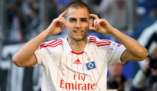 Ein Foto zum Abschied? Mladen Petric wechselte Anfang der Saison 2008/2009 vom BVB an die Elbe