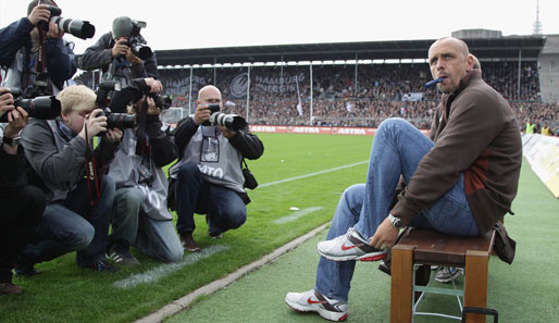 Nach 18 Jahren bei St. Pauli hat Holger Stanislawski (r.) im Kraichgau eine neue Aufgabe gefunden