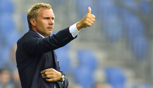 Thorsten Fink steht bis 2013 beim FC Basel in der Schweiz unter Vertrag