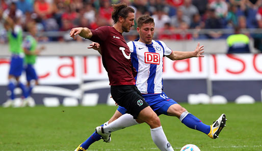 Christian Schulz (l.) spielt seit 2007 bei Hannover 96