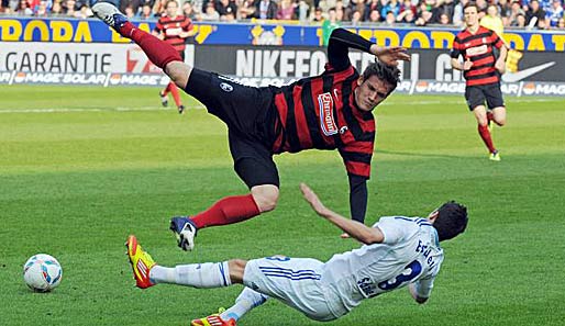 Oliver Sorg (o.) ist seit einem halben Jahr Stammspieler beim SC Freiburg