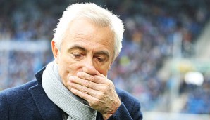 Bert van Marwijk steckt mit dem HSV tief in der Krise