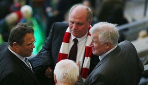 Uli Hoeneß und Horst Seehofer (r.) pflegen ein respektvolles Verhältnis