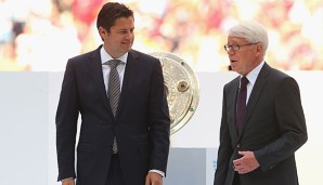 Christian Seifert (l., mit Liga-Präsident Reinhard Rauball) will den Videobeweis