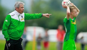 Lucien Favre sieht Gladbach gezwungen, mehr in den Nachwuchs zu investieren