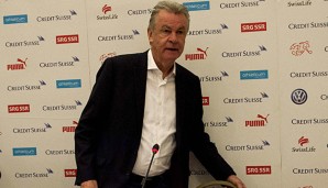 Ottmar Hitzfeld glaubt weiterhin an die Dortmunder