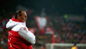 Huub Stevens feierte mit dem VfB einen knappen Erfolg in Hamburg