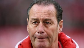 Huub Stevens muss bei Transfers wegen der finanziellen Lage kreativ sein