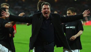 Heribert Bruchhagen ließ seinen Emotionen nach dem Klassenerhalt freien Lauf