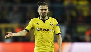 Marcel Schmelzer ging den Schiedsrichter Wolfgang Stark im Spiel gegen Frankfurt heftig an