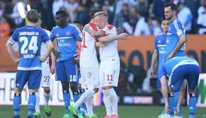 Der Hamburger SV musste beim FC Augsburg einen derben Tiefschlag einstecken