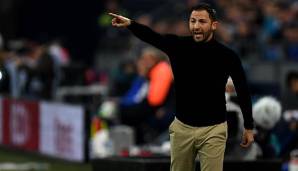 Domenico Tedesco coacht sein Team von der Seitenlinie aus