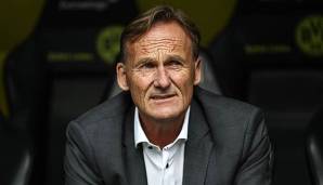 Hans-Joachim Watzke auf der Bank des BVBs