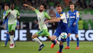 Der VfL Wolfsburg hat das Hinspiel gegen Holstein Kiel gewonnen.