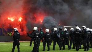 Die Szenerie im Hamburger Volkspark erinnerte stark an den Abstieg des 1. FC Köln 2012.