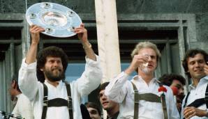 Paul Breitner (für 800.000 Euro von Real Madrid zu Eintracht Braunschweig im Sommer 1977): Blieb nur eine Saison in Braunschweig, ehe er zu seinem Ex-Klub FC Bayern zurückkehrte und mit Karl-Heinz Rummenigge zu Breitnigge wurde.