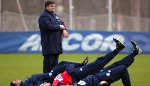 "Ich habe die Sorge, dass, wenn wir Fußball-Weltmeister werden sollten, Achtjährige anfangen, über Gummiringe zu springen."