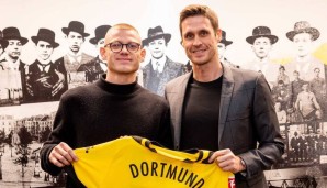 Julian Ryerson und BVB-Sportdirektor Sebastian Kehl.