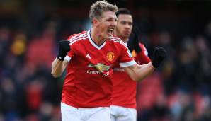 PLATZ 18 (geteilt) - Bastian Schweinsteiger: 2015 für 9 Millionen Euro zu Manchester United