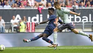 Josip Stanisic spielt in der Abwehr des FC Bayern.