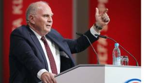 Uli Hoeneß wurde in Form eines Banners bei der Jahreshauptversammlung kritisiert.