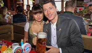 Laut Forbes zählt Robert Lewandowski zu den zehn reichsten Fußballern der Welt - und das liegt nicht nur an seinem hohen Gehalt beim FC Bayern. Gemeinsam mit seiner Frau Anna investiert er großflächig in Unternehmen. Ein Blick auf das Lewy-Imperium.