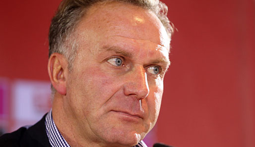 Karl-Heinz Rummenigge will bis zum Saisonende an Trainer Louis van Gaal festhalten