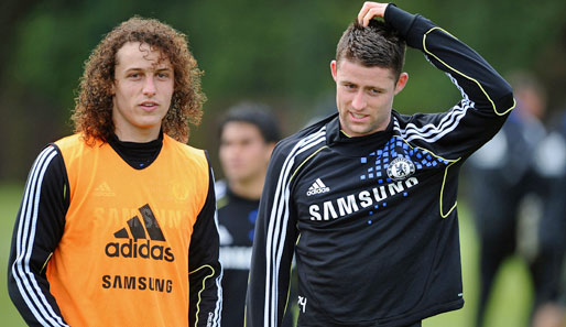 David Luiz (l.) und Gary Cahill werden gegen Bayern wohl die Innenverteidigung bilden