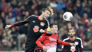 Simon Rolfes (l.) will nach den zuletzt enttäuschenden Ergebnissen die Pariser zumindest ärgern