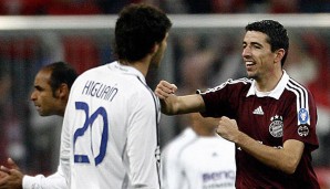 Roy Makaay (r.) spielte von 2003 bis 2007 für den FC Bayern München