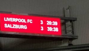 Anzeige in Anfield in der 40. Minute beim Stand von 3:1.