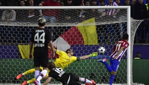 Bernd Leno hielt Bayer in der ersten Hälfte mit zwei Glanzparaden im Spiel